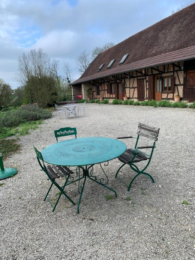 Bed and Breakfast La Ferme D'Aristide Saillenard Экстерьер фото